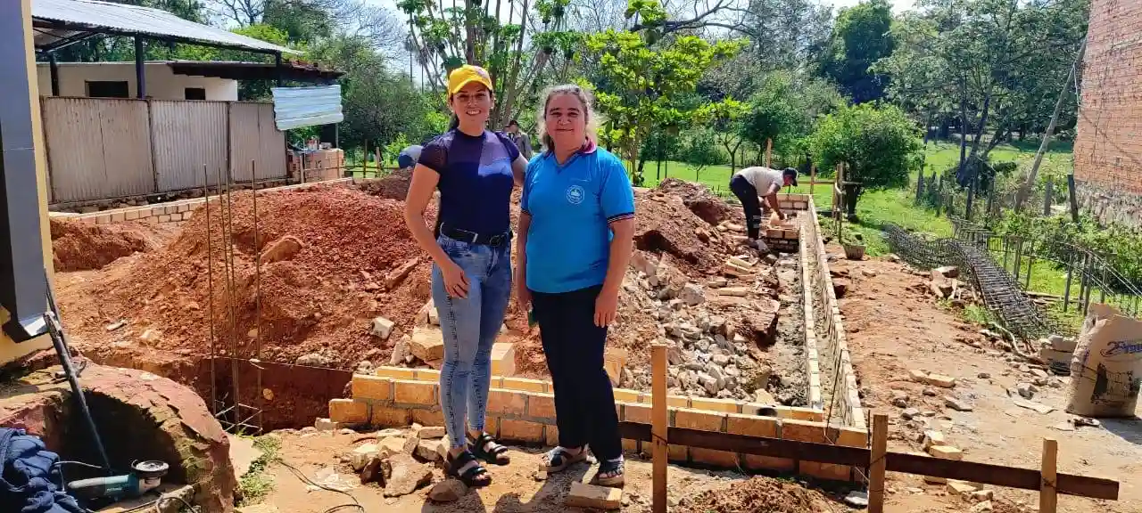 Recorrido por la nueva construcción de la Cocina Comedor para la Escuela Cristo Rey de Isla Alta.
