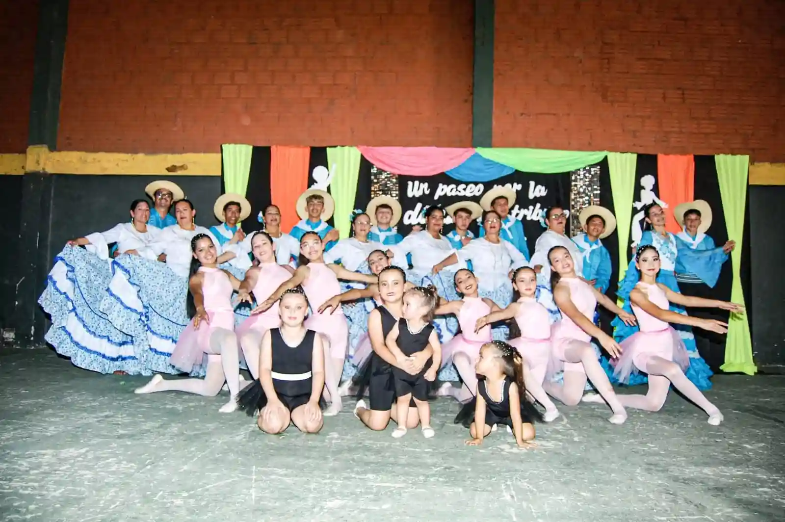 Clausura de la Escuela Municipal de Danza de Nueva Colombia
